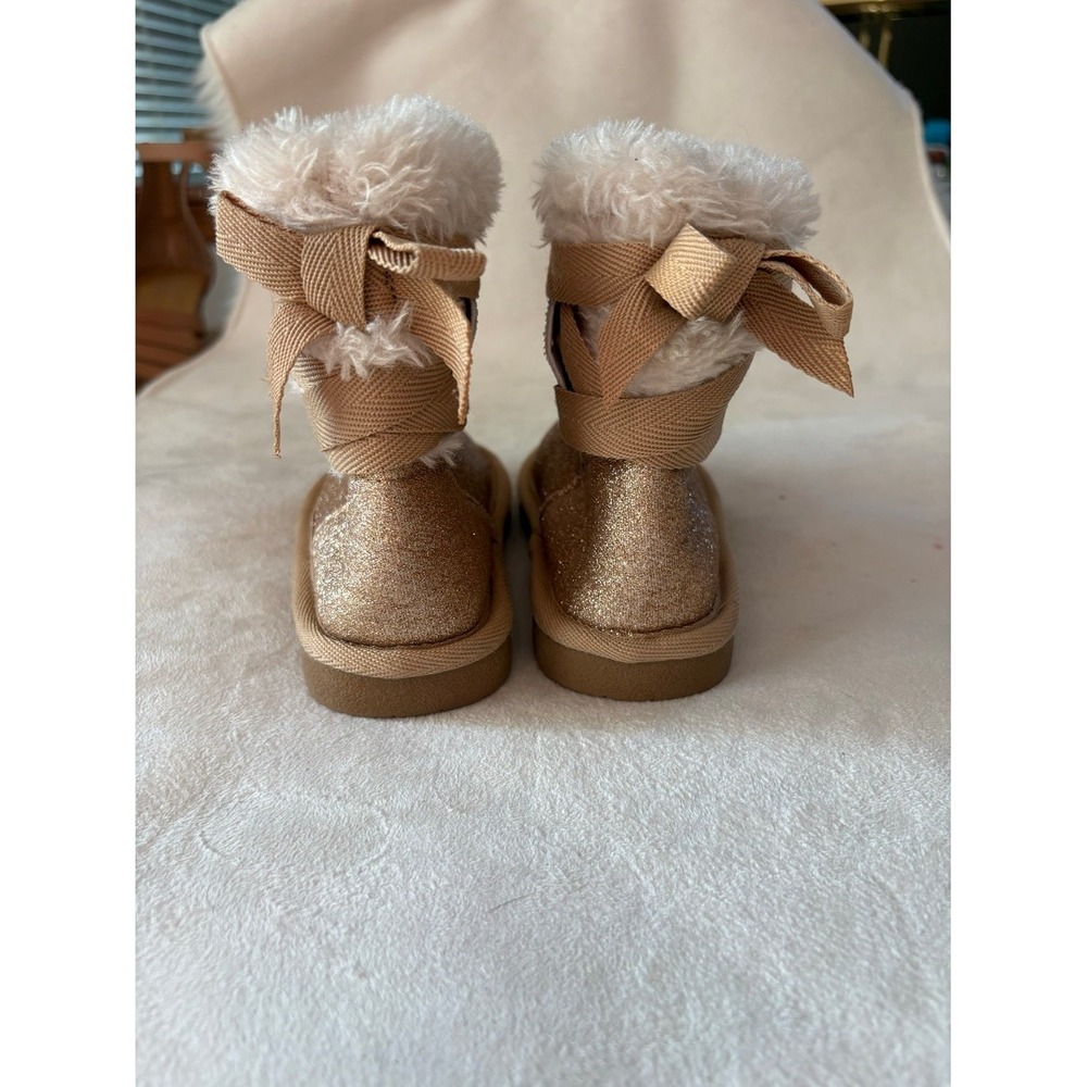 Toddler Girls Rose Gold Glitter Faux Fur Trim Bow Back‎ Boots Size 6 - Picture 3 of 5